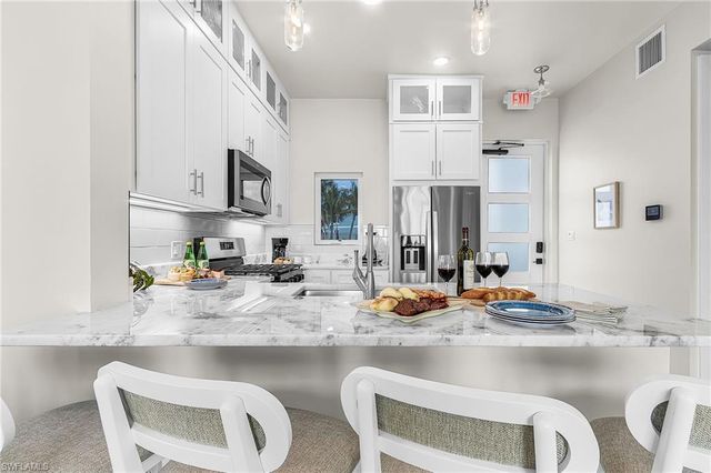855 Lagoon ST 3, Fort Myers Beach, FL 33931