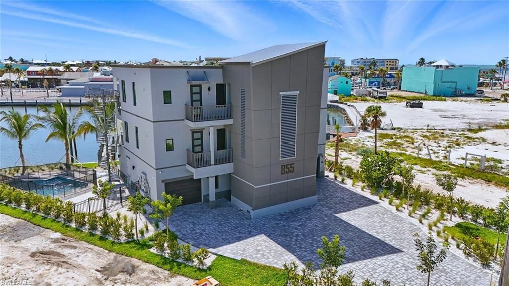 855 Lagoon ST 3, Fort Myers Beach, FL 33931