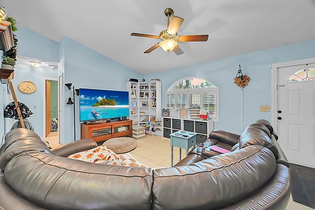 1250 SW Calmar Avenue, Port St Lucie, FL 34953