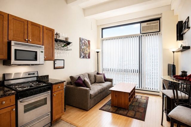 12 Stoneholm St 407, Boston, MA 02115