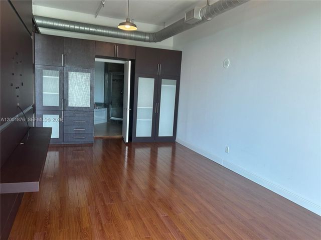 3029 NE 188th St 905, Aventura, FL 33180