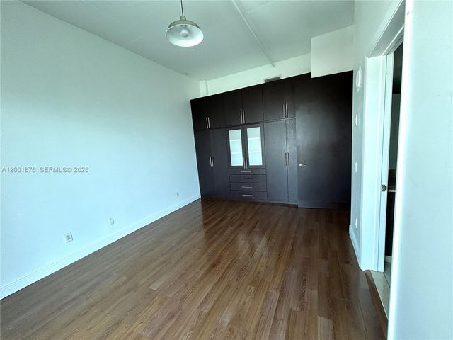 3029 NE 188th St 905, Aventura, FL 33180