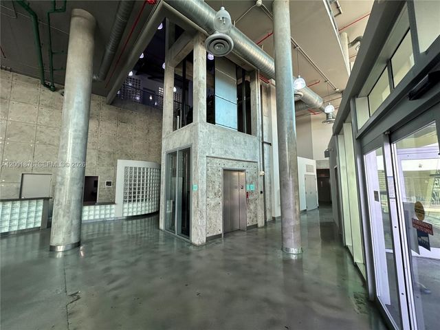 3029 NE 188th St 905, Aventura, FL 33180