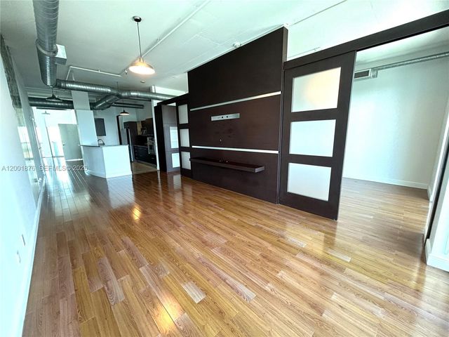 3029 NE 188th St 905, Aventura, FL 33180