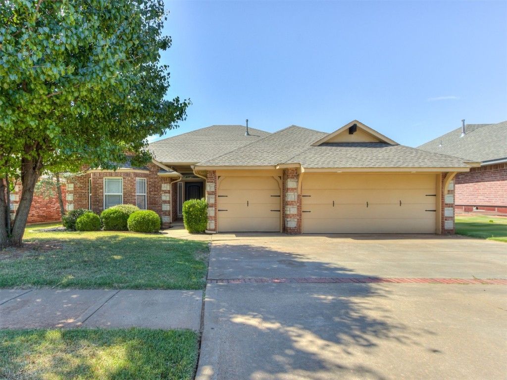 2412 NW 152nd Street, Oklahoma City, OK 73013