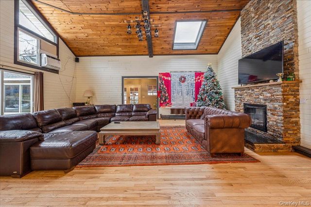 584 Milltown Road, Brewster, NY 10509