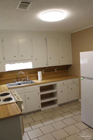 2605 Talbert St A & B, Pensacola, FL 32507