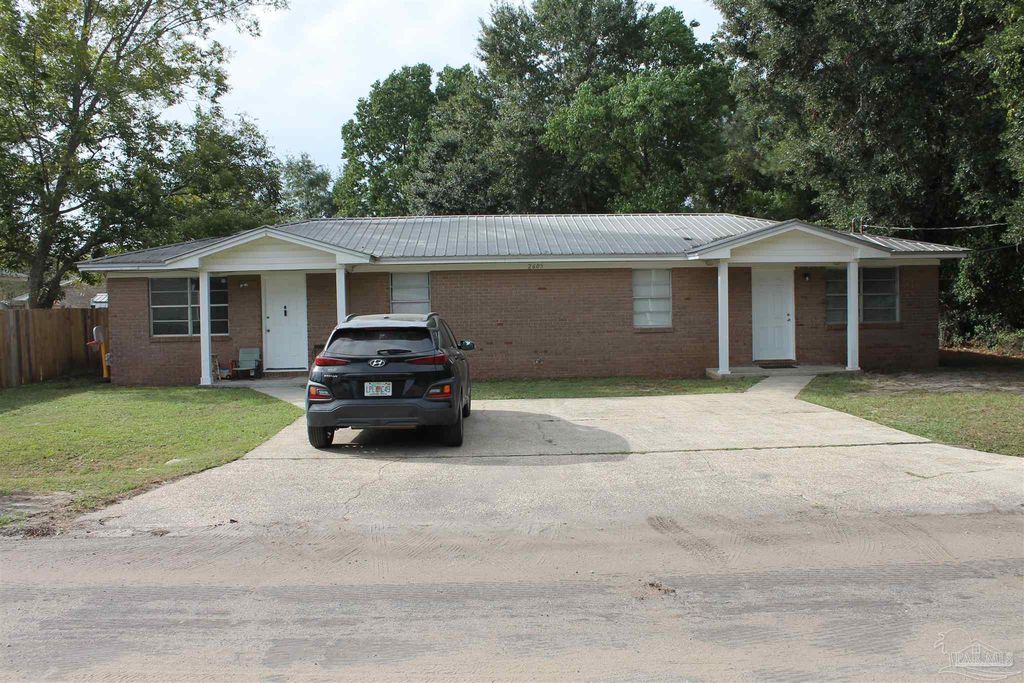 2605 Talbert St A & B, Pensacola, FL 32507