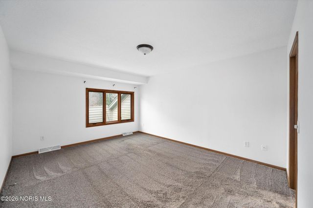 2822 Pleasant Hill Road, Maumee, OH 43537