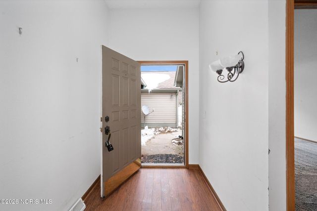 2822 Pleasant Hill Road, Maumee, OH 43537