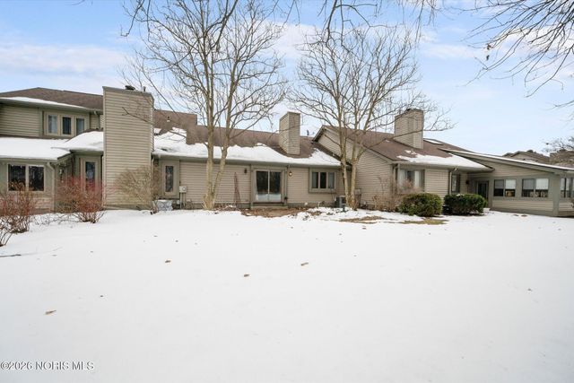 2822 Pleasant Hill Road, Maumee, OH 43537