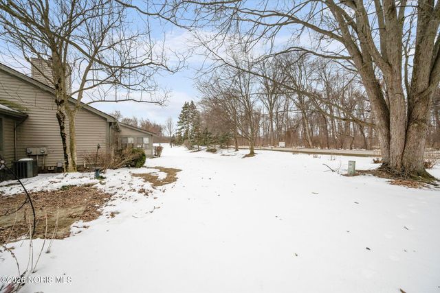 2822 Pleasant Hill Road, Maumee, OH 43537