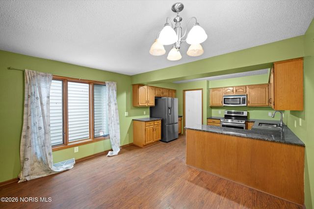 2822 Pleasant Hill Road, Maumee, OH 43537