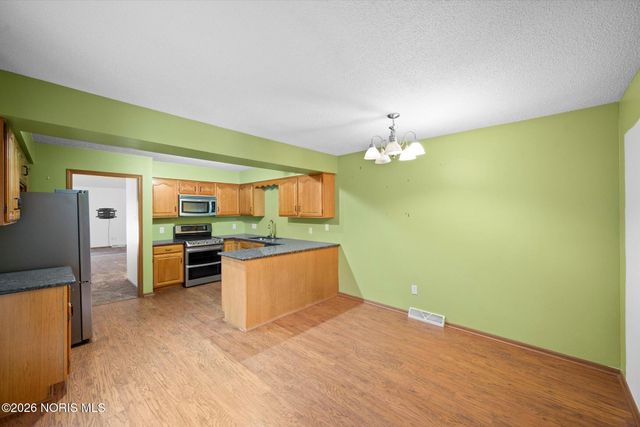 2822 Pleasant Hill Road, Maumee, OH 43537