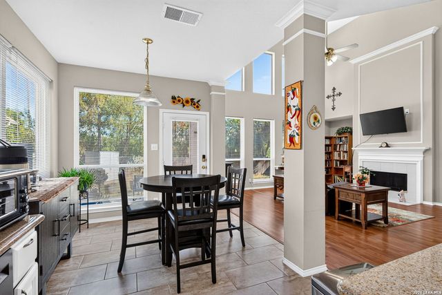 9211 Brae Moss, San Antonio, TX 78249