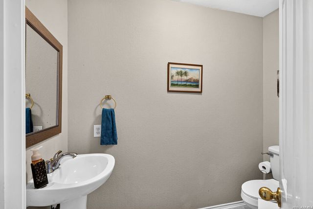 9211 Brae Moss, San Antonio, TX 78249