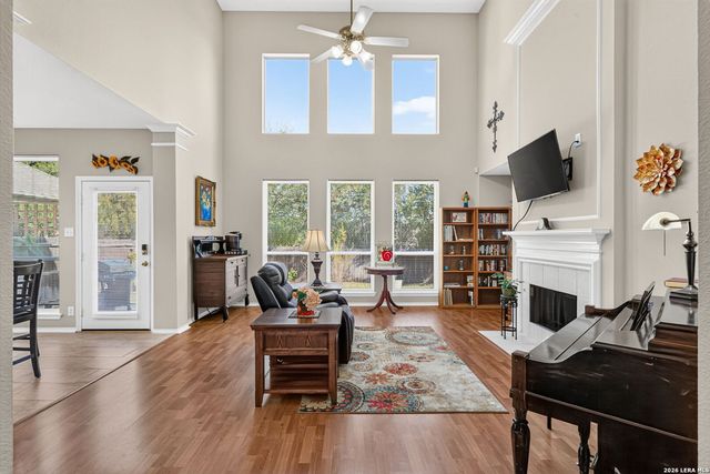 9211 Brae Moss, San Antonio, TX 78249