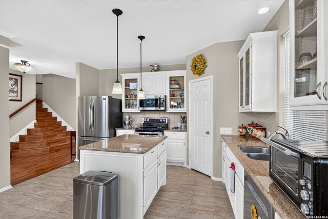 9211 Brae Moss, San Antonio, TX 78249