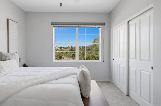 1921 Cresthaven Drive, Vista, CA 92084