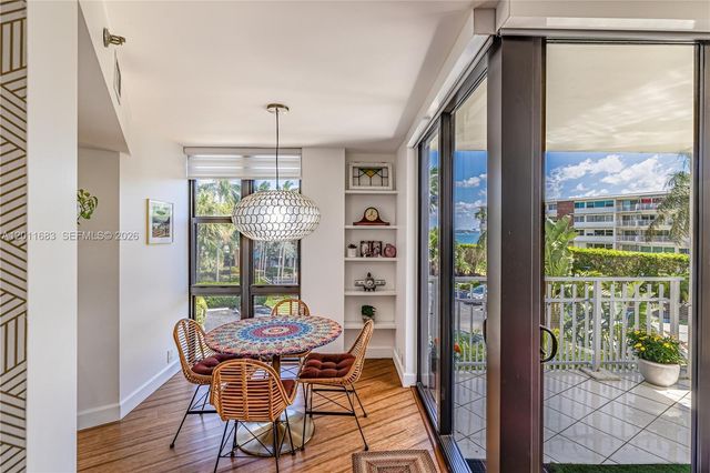 4000 Towerside Ter 308, Miami, FL 33138