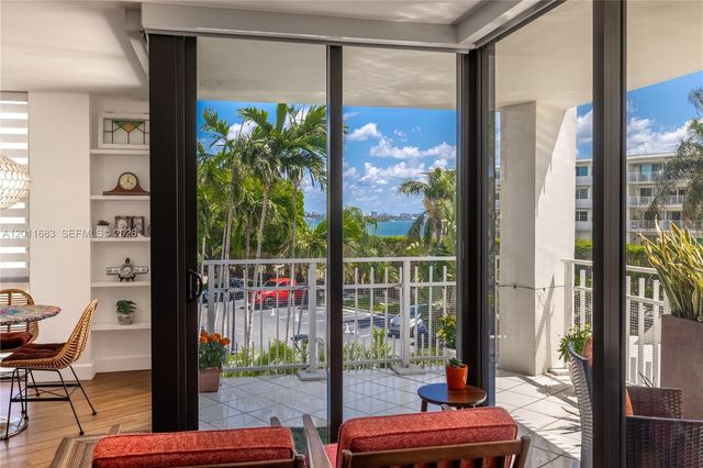 4000 Towerside Ter 308, Miami, FL 33138