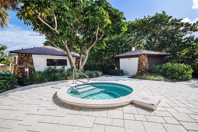 4000 Towerside Ter 308, Miami, FL 33138
