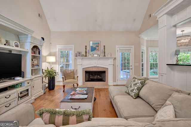 195 Chastain Circle, Richmond Hill, GA 31324