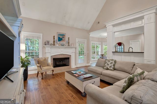 195 Chastain Circle, Richmond Hill, GA 31324