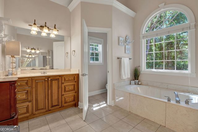 195 Chastain Circle, Richmond Hill, GA 31324