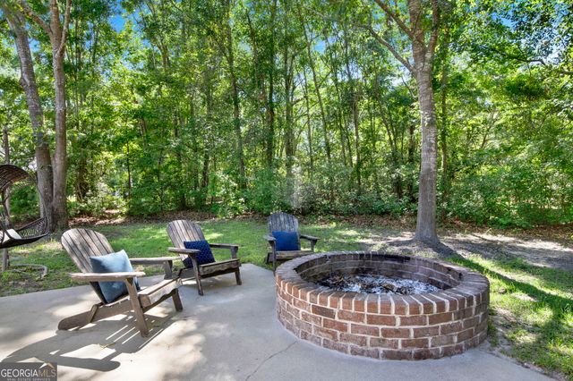 195 Chastain Circle, Richmond Hill, GA 31324