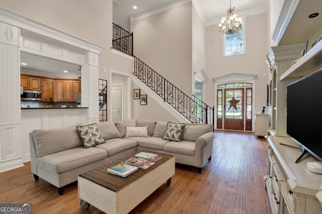 195 Chastain Circle, Richmond Hill, GA 31324