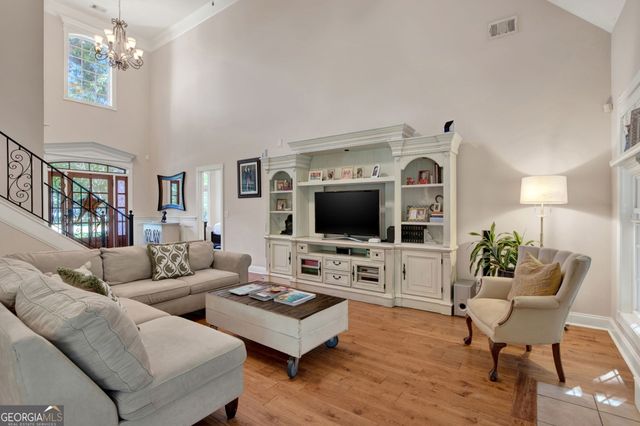 195 Chastain Circle, Richmond Hill, GA 31324