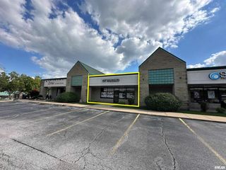 587 E 53RD Street, Davenport, IA 52807