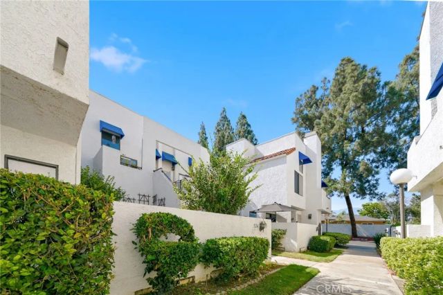 524 Park Shadow Court, Baldwin Park, CA 91706