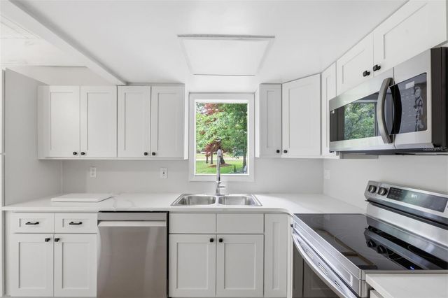 100 FAIRWAY DRIVE 100, Longwood, FL 32779