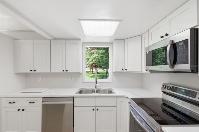 100 FAIRWAY DRIVE 100, Longwood, FL 32779
