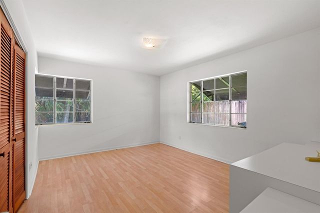1725 N Lakeside Drive, Lake Worth Beach, FL 33460