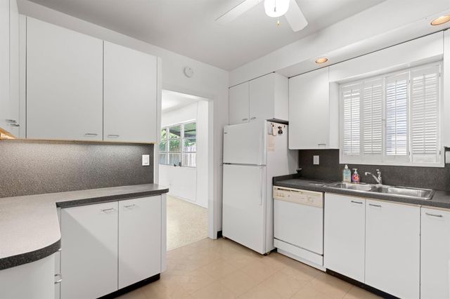 1725 N Lakeside Drive, Lake Worth Beach, FL 33460