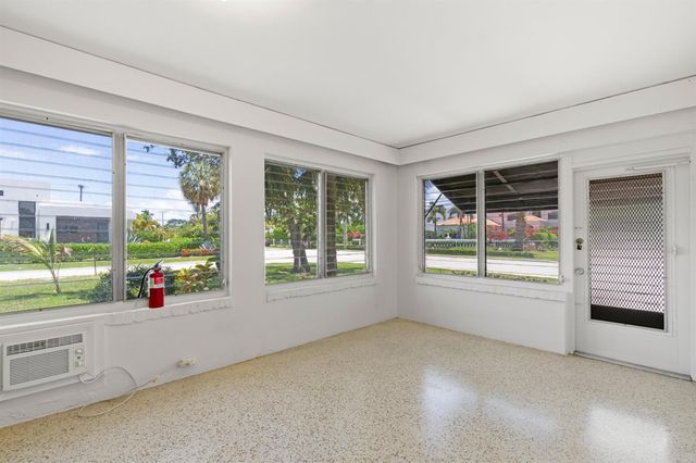 1725 N Lakeside Drive, Lake Worth Beach, FL 33460