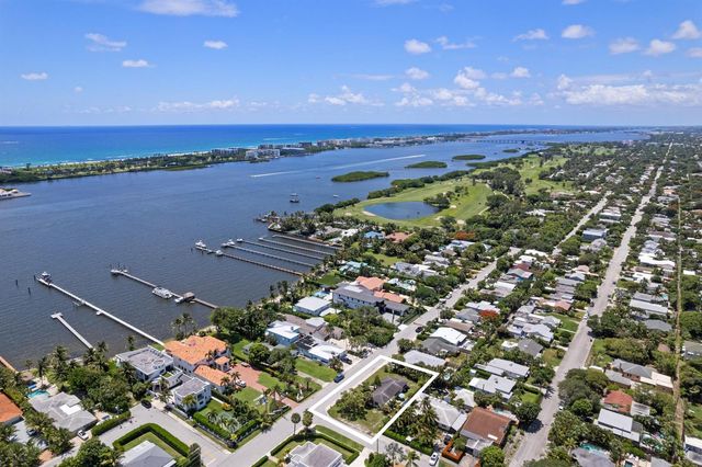 1725 N Lakeside Drive, Lake Worth Beach, FL 33460
