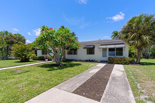 1725 N Lakeside Drive, Lake Worth Beach, FL 33460