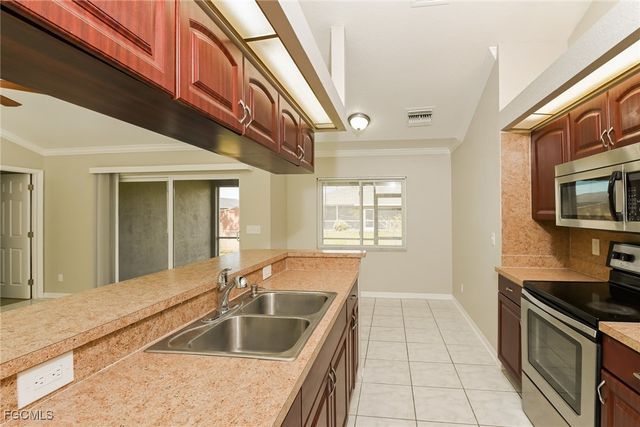 1045 Albany AVE, Lehigh Acres, FL 33971