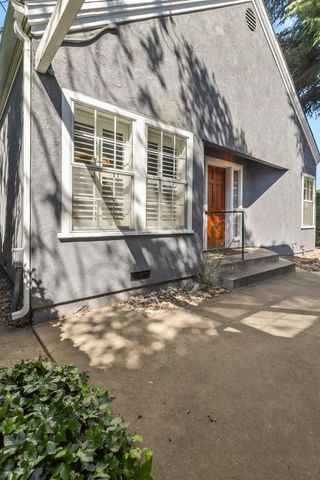 1615 College Ave, Modesto, CA 95350