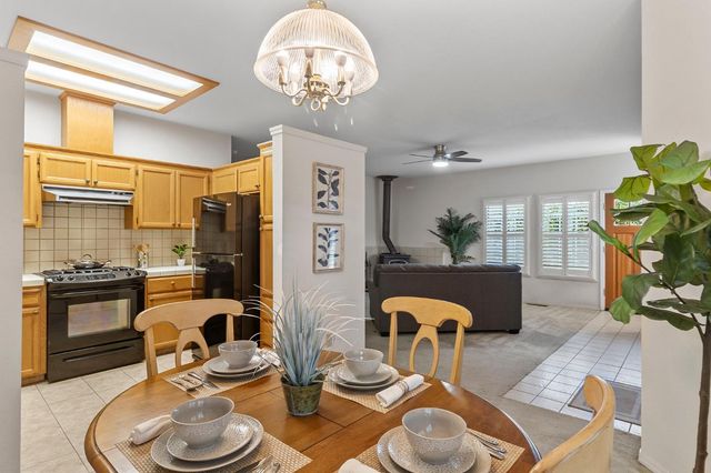 1615 College Ave, Modesto, CA 95350