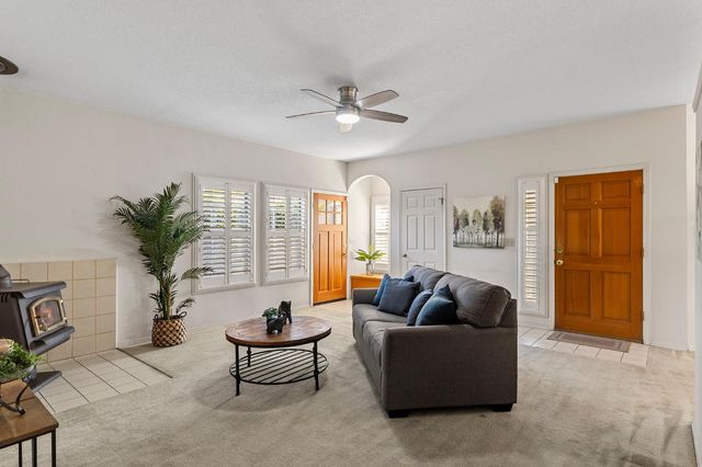 1615 College Ave, Modesto, CA 95350