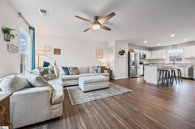 306 Maplestead Farms Court, Greenville, SC 29617