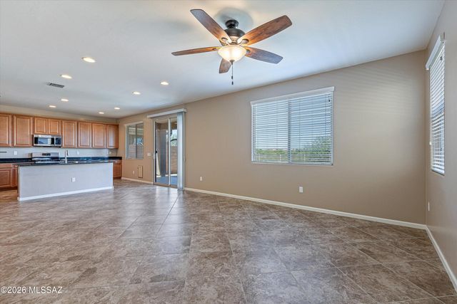 11410 E Desert Raptor Loop, Tucson, AZ 85747