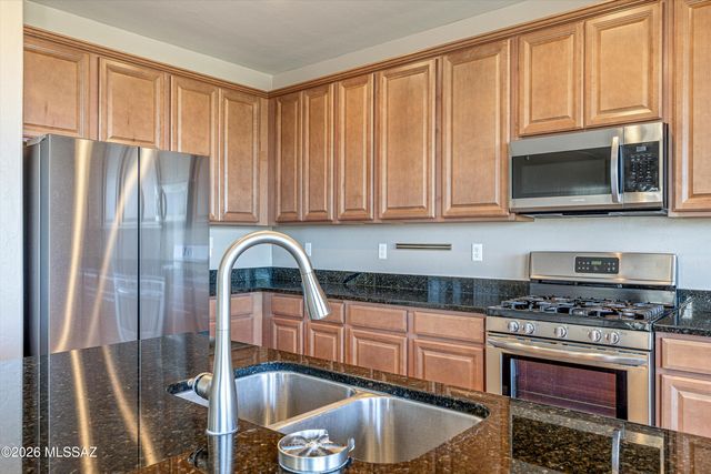 11410 E Desert Raptor Loop, Tucson, AZ 85747