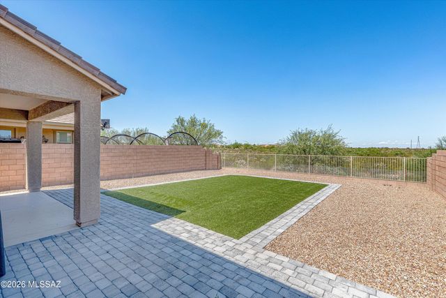11410 E Desert Raptor Loop, Tucson, AZ 85747