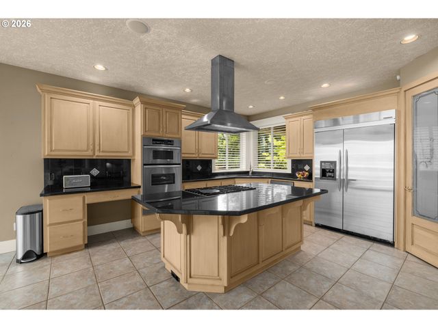 16 Se 46TH Dr, Gresham, OR 97080